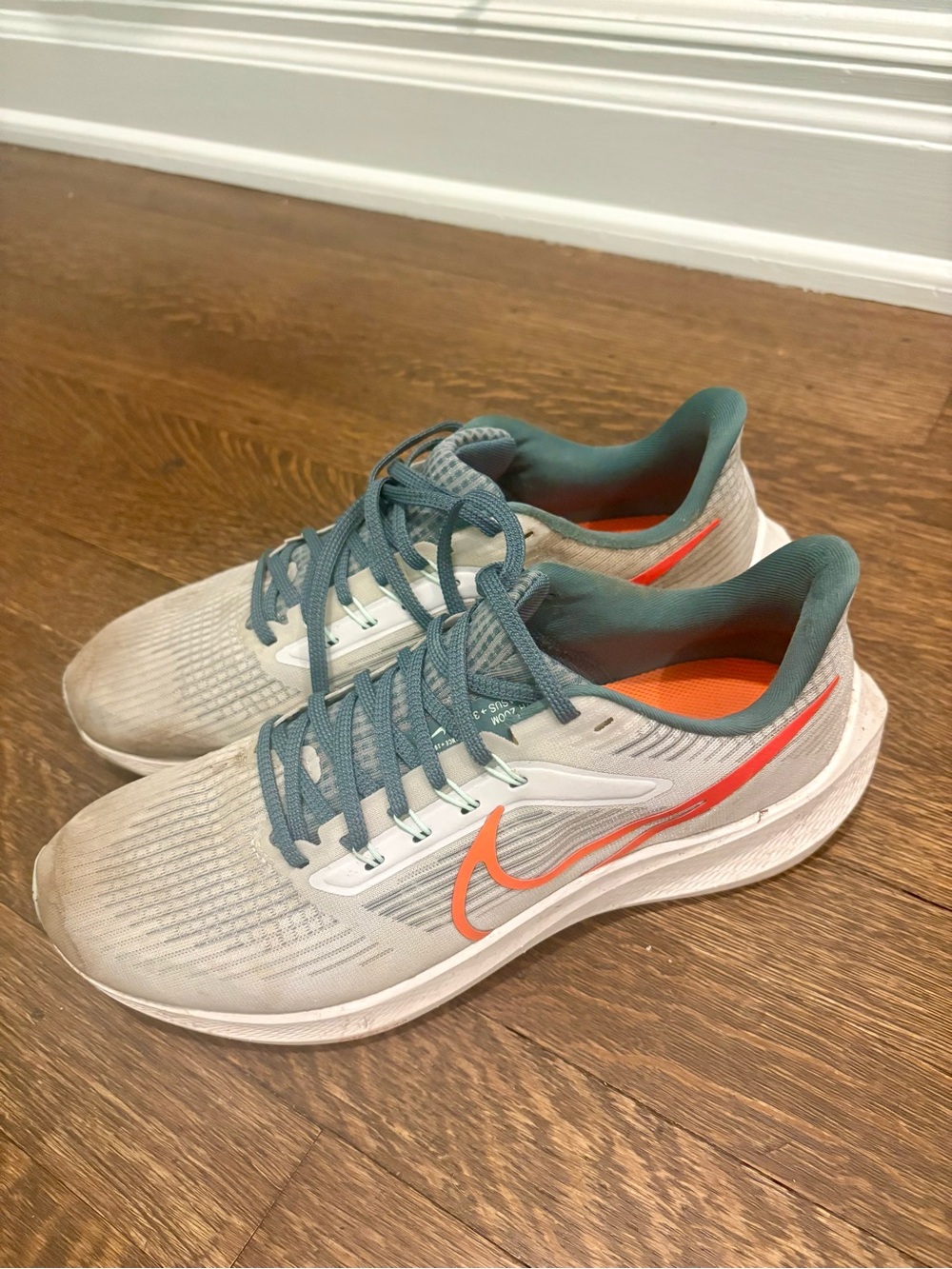Nike Air Zoom Pegasus 39 Men’s Running Shoes Gray Orange Size 10.5